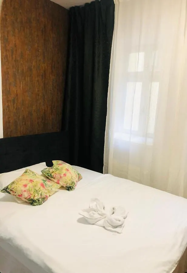 Luxury Apartments Zelny Trh 11 Brno 0*,